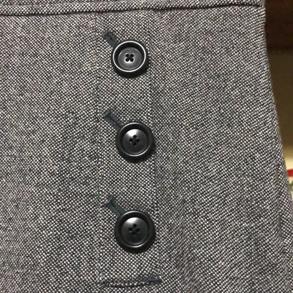 Banana Republic Stretch Mini Skirt - Picture 3 of 12